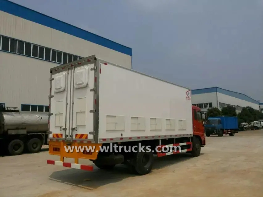 Dongfeng Kinrun 12t chick transport vehicle