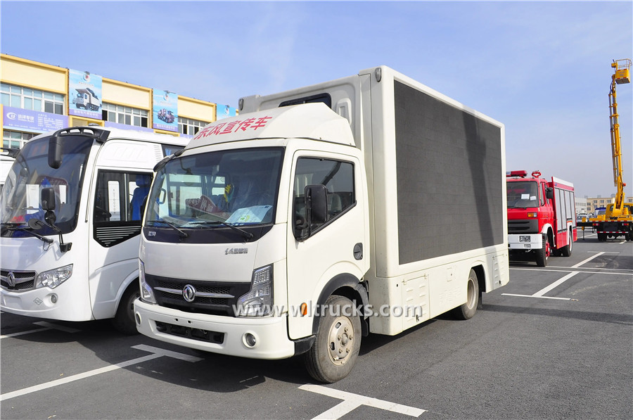 Dongfeng Nissan 6.8㎡ led screen truck