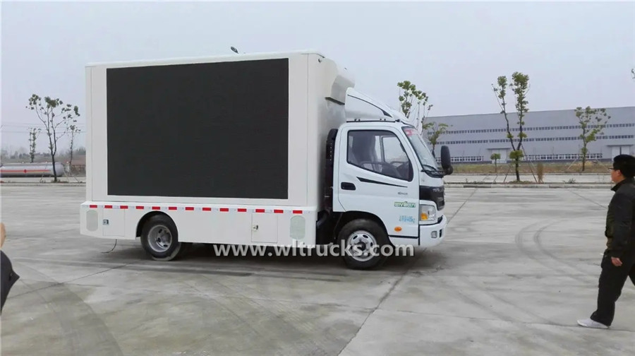 Foton Aumark 6.8㎡ led mobile advertising truck