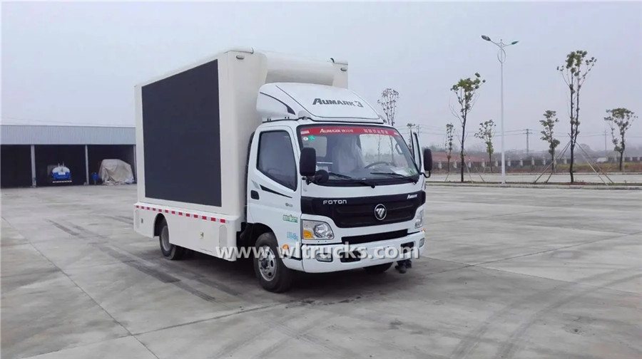 Foton Aumark truck with led screen