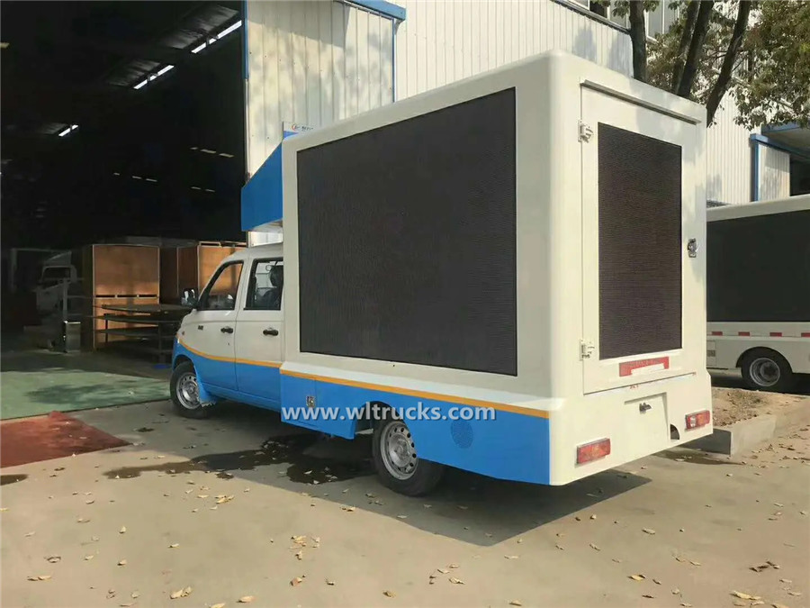Foton Double cabin led food truck