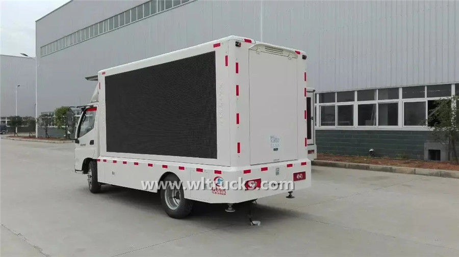 Foton Ollin truck with led screen