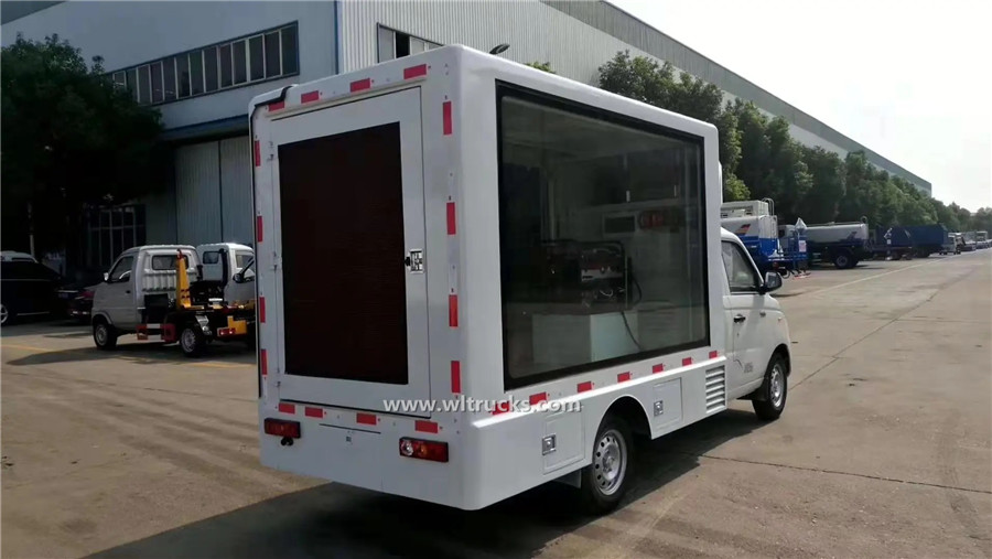 Foton gasoline led truck advertising display