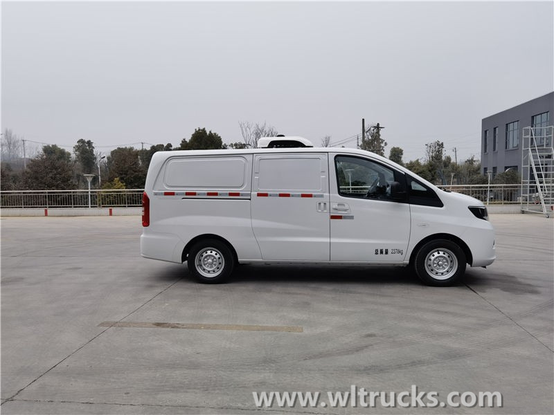 JAC Minibus vaccine cold chain car