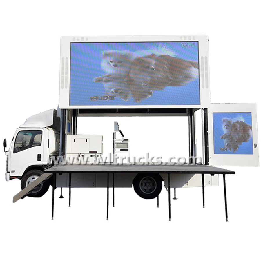 Japanese Isuzu ELF 12㎡ led screen truck