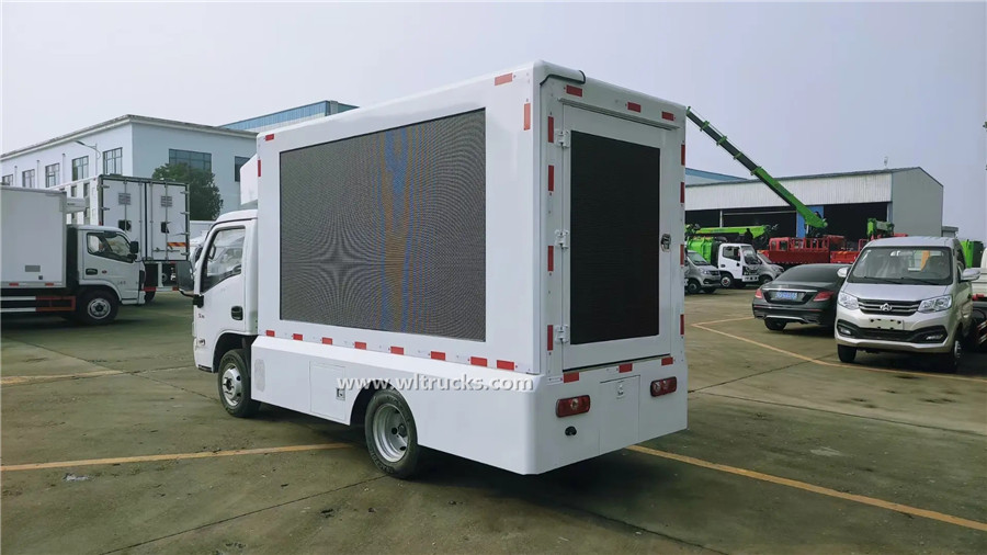 Yuejin mobile led billboard truck