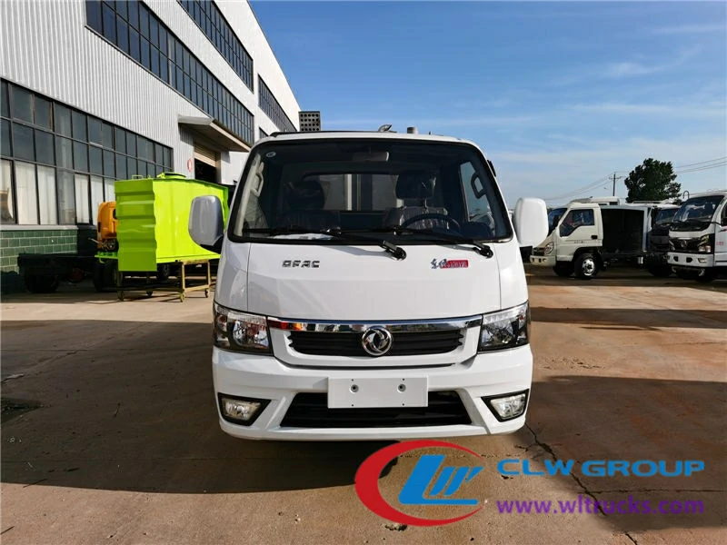 Dongfeng 2.5cbm mini street sweeper