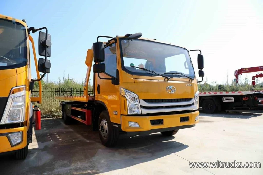 SAIC Yuejin car tow truck