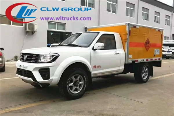 4WD Dongfeng pickup 2.1m blasting equipment transport vehicle