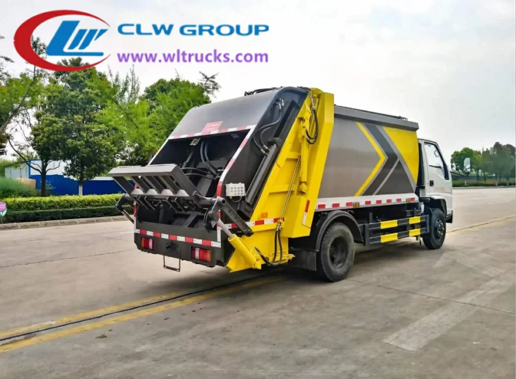 Jmc 5t rear loader refuse compactor vehicle