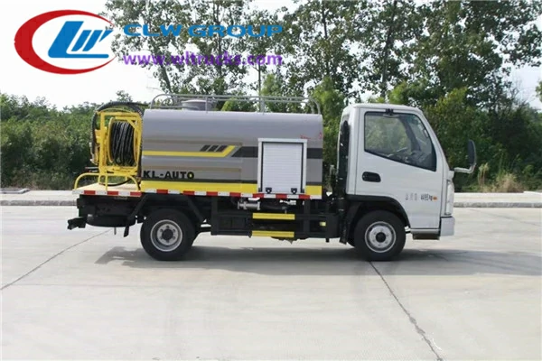 Kama 2000liters High pressure cleaning vehicle