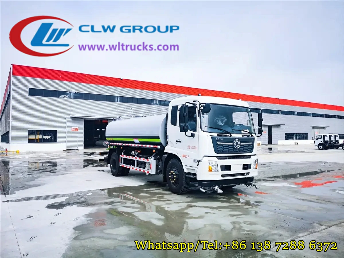 DONGFENG KR 3000 gallon water hauler