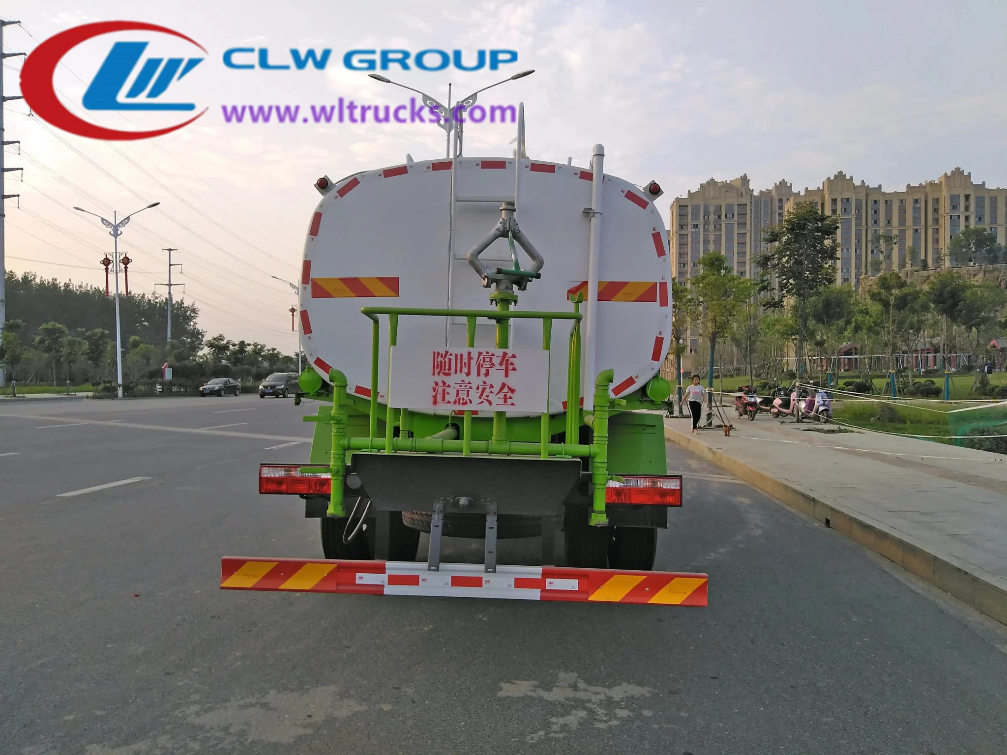 Dongfeng D9 14000liters water delivery truck