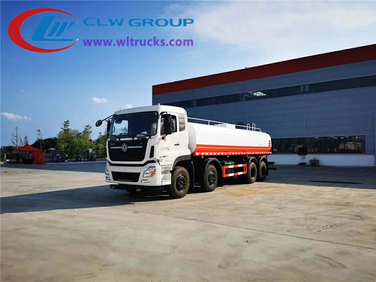 Dongfeng Tianlong 25m3 water hauler