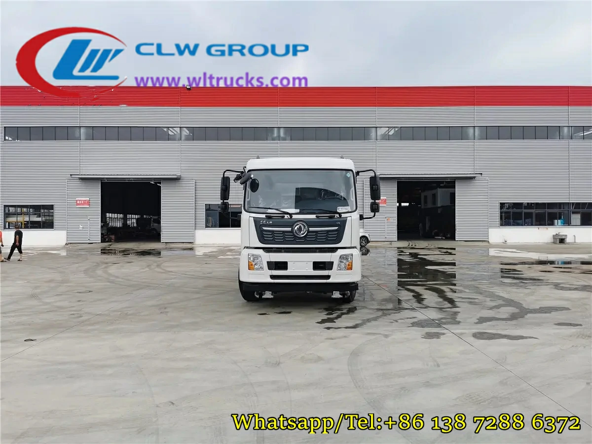 Dongfeng VR 2500 gallon drinking water truck