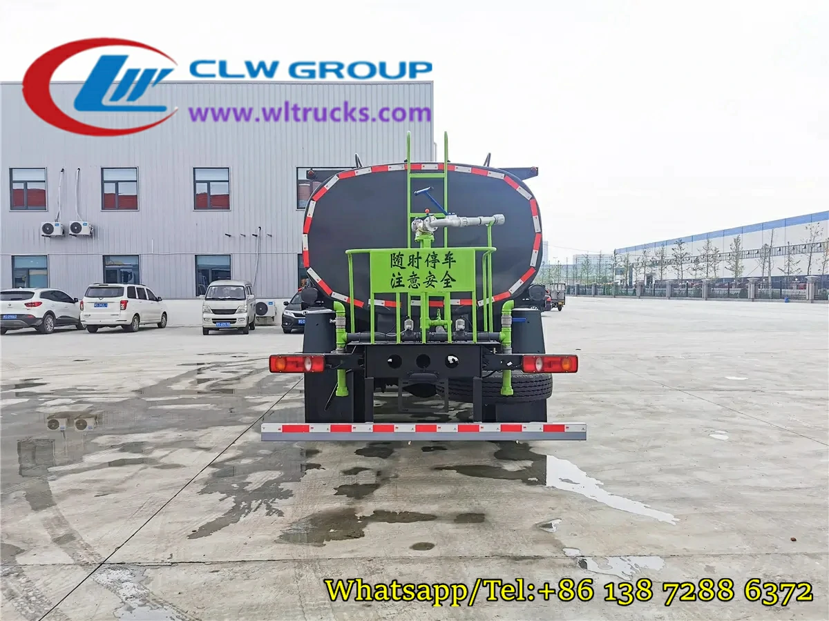Dongfeng VR 2500 gallon stainless steel water truck